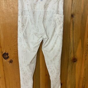White and gold leggings